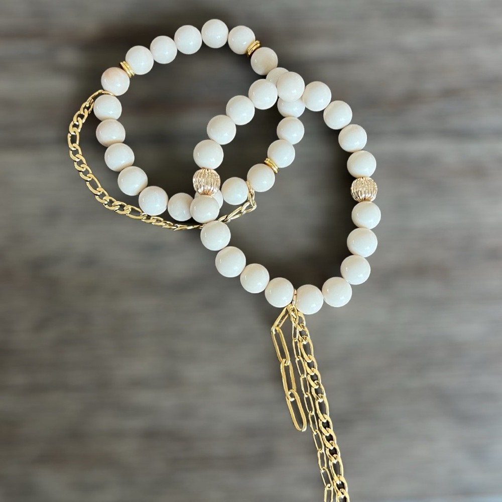 Creamy beige and gold filled bracelet set!